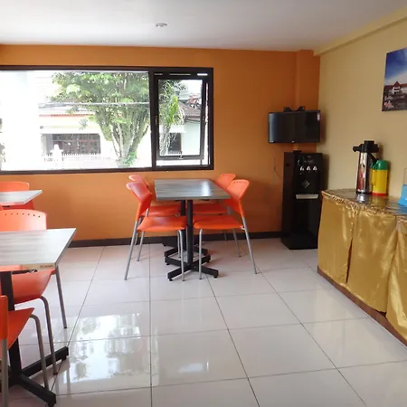 Front One Inn Malang-3
