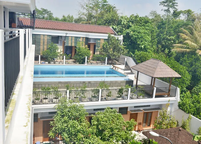 Malang Hill Syariah RedPartner Hotel